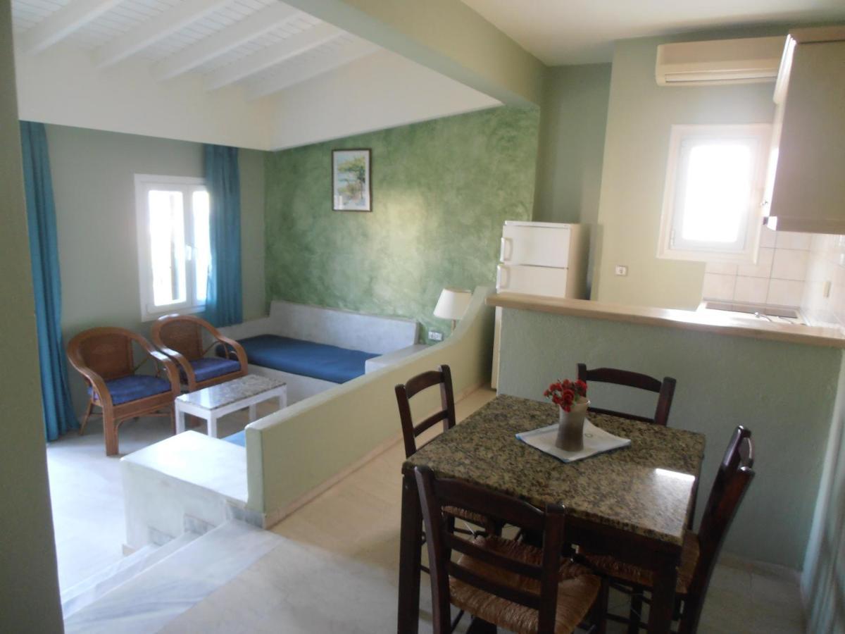 Frosini Gardens Hotel 3*