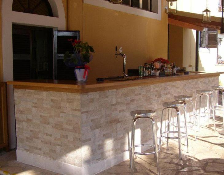 Hotel Frosini Gardens